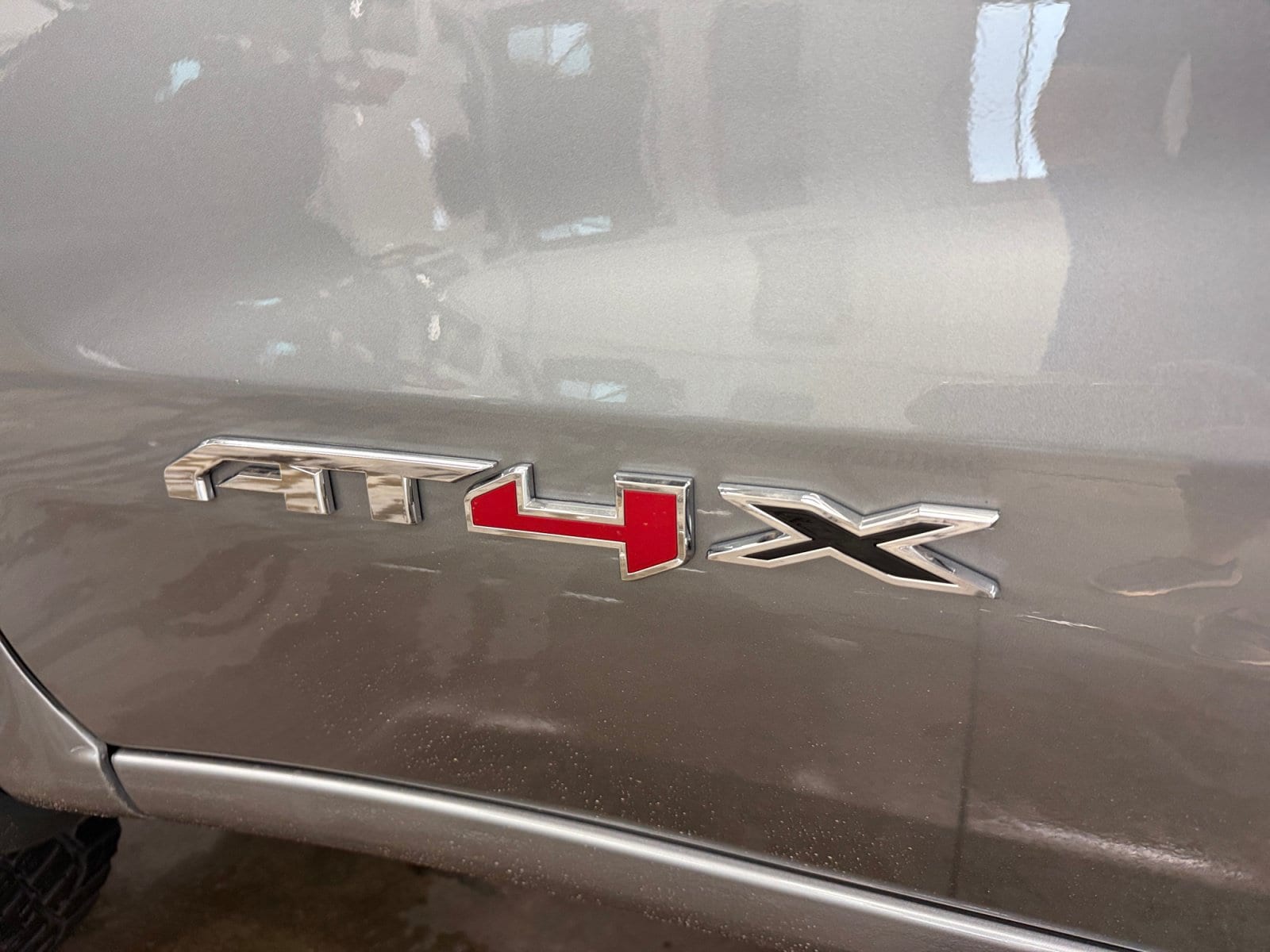 2026 GMC Sierra 1500 AT4X - Photo 33