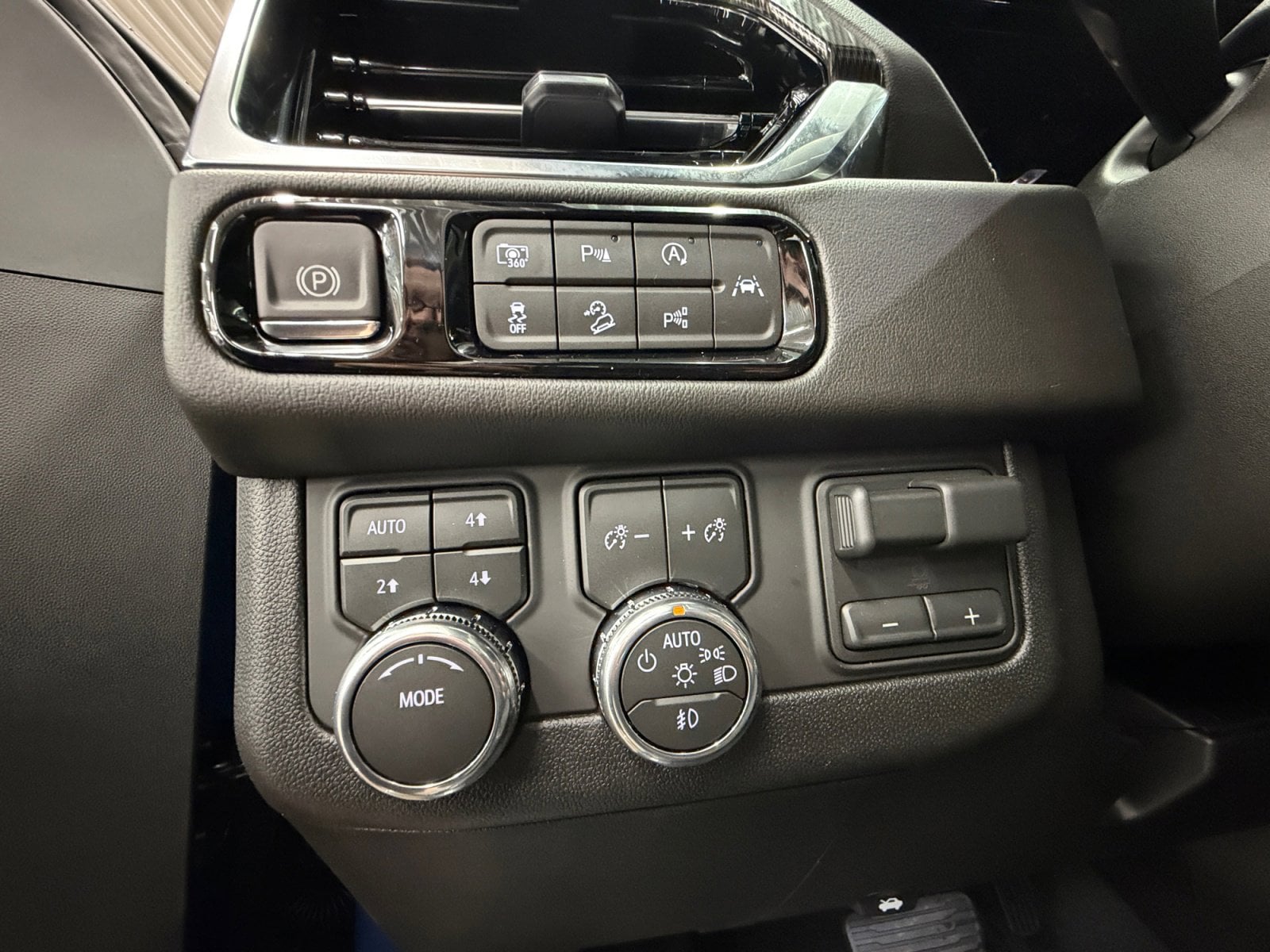 2026 GMC Yukon XL Elevation - Photo 27