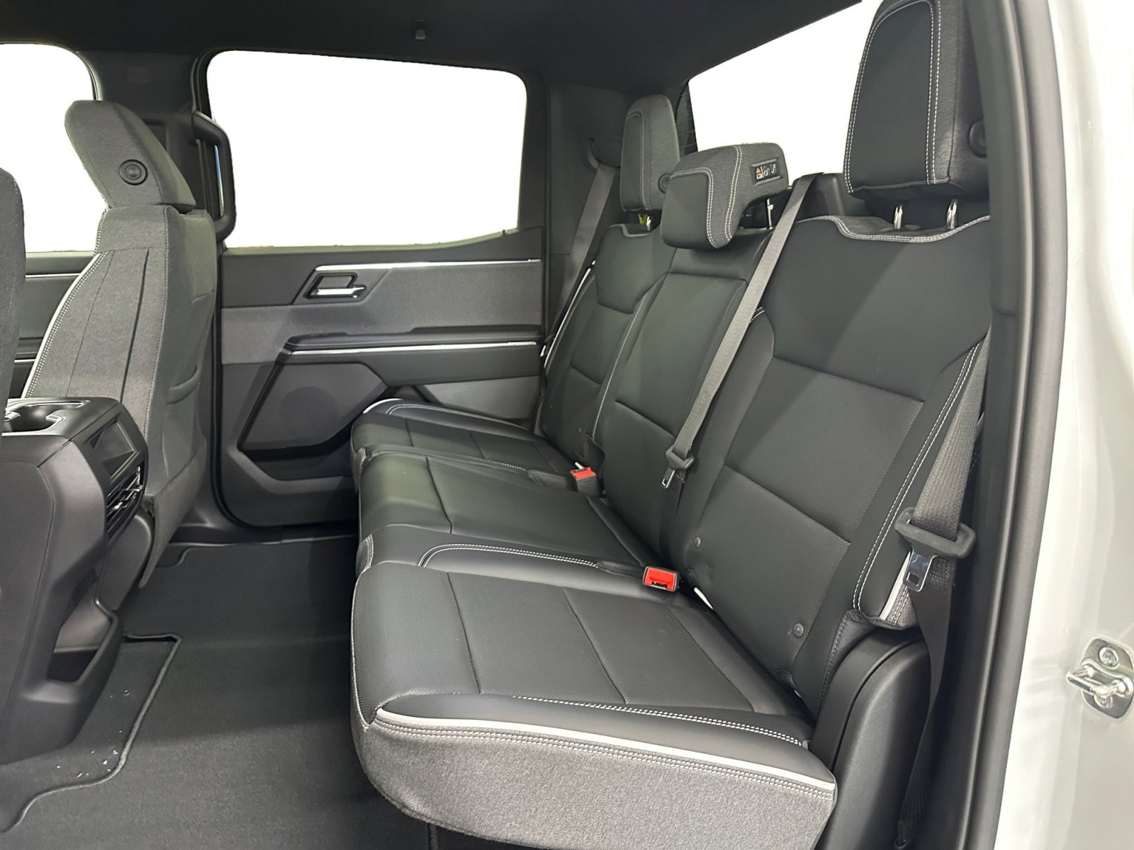 2026 GMC Sierra EV Elevation - Photo 10