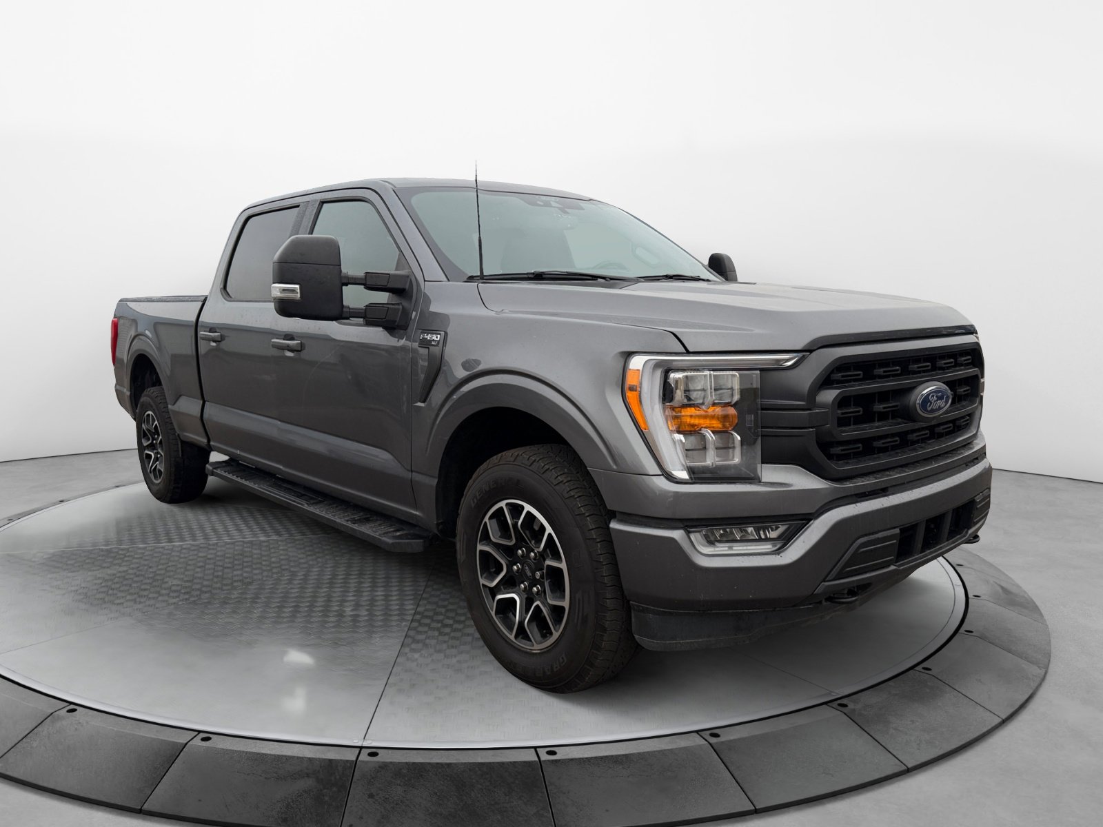 2022 Ford F-150 XL photo 4