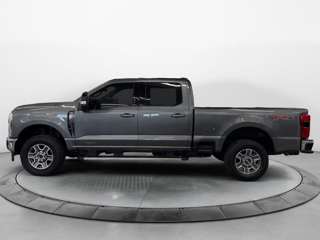 Used 2024 Ford Super Duty F-250 SRW LARIAT Truck Crew Cab