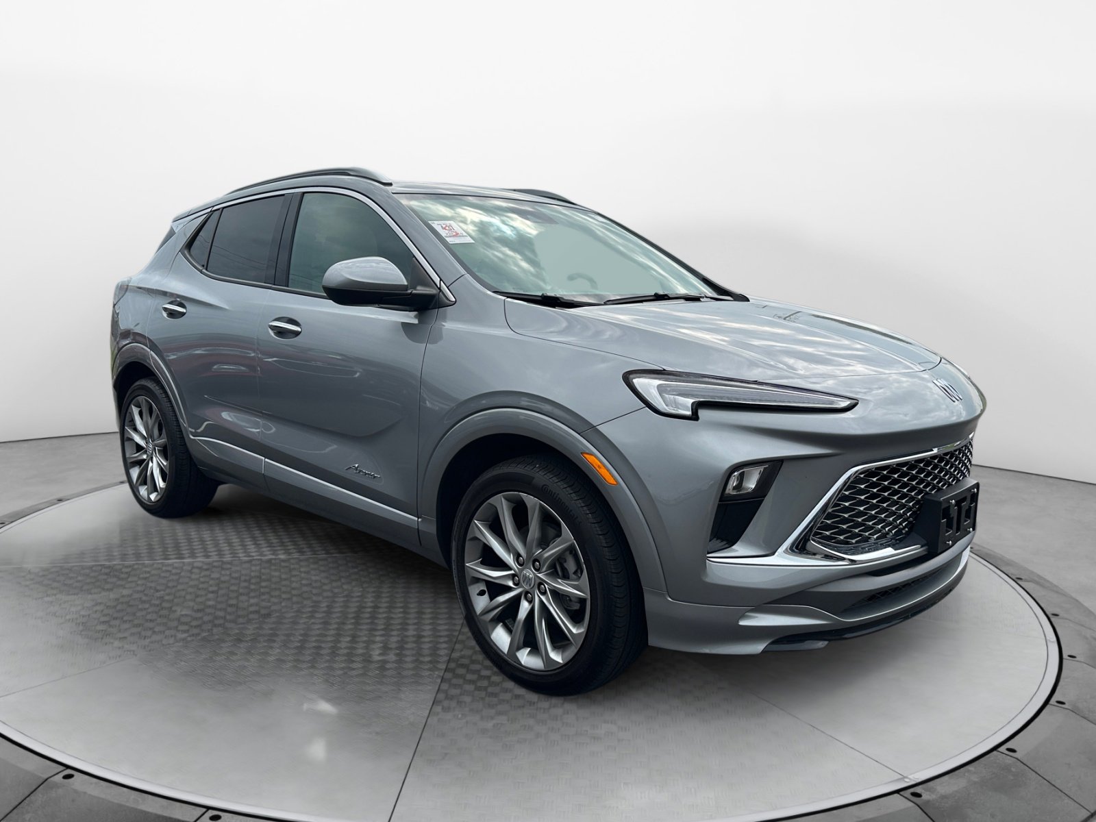 2024 Buick Encore GX Avenir photo 3