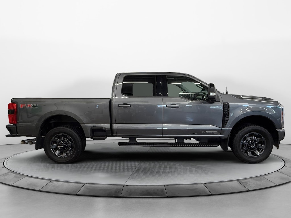 Used 2024 Ford Super Duty F-250 SRW LARIAT Truck Crew Cab
