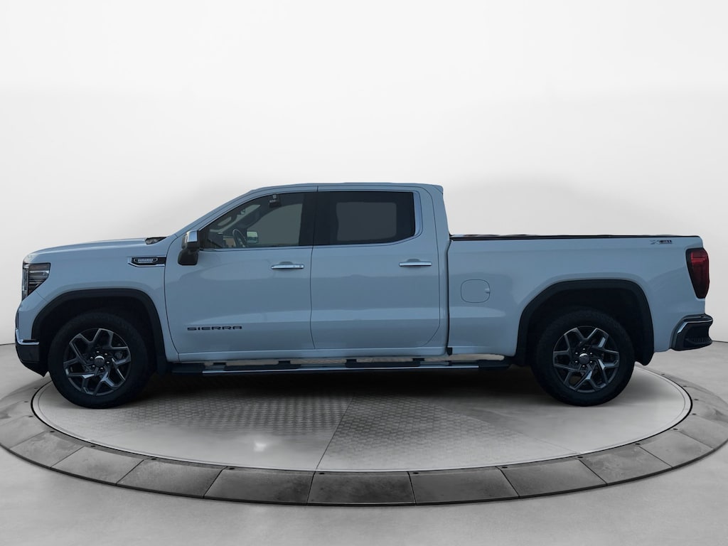 Used 2022 GMC Sierra 1500 SLT Truck Crew Cab