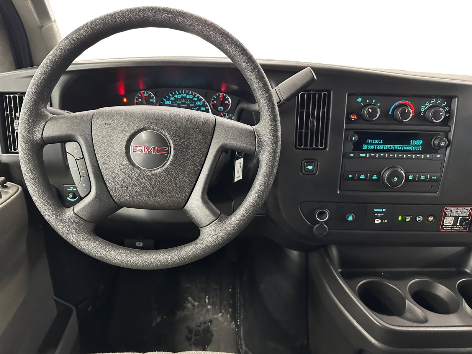 2025 GMC Savana Cargo Work Van - Photo 11