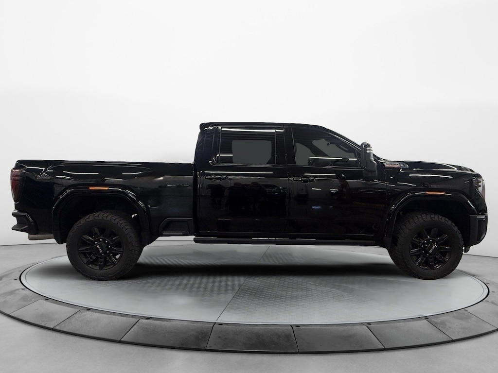 Used 2025 GMC Sierra 2500HD AT4 Truck Crew Cab