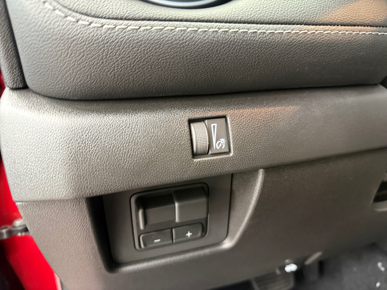 2026 Chevrolet Colorado LT - Photo 23