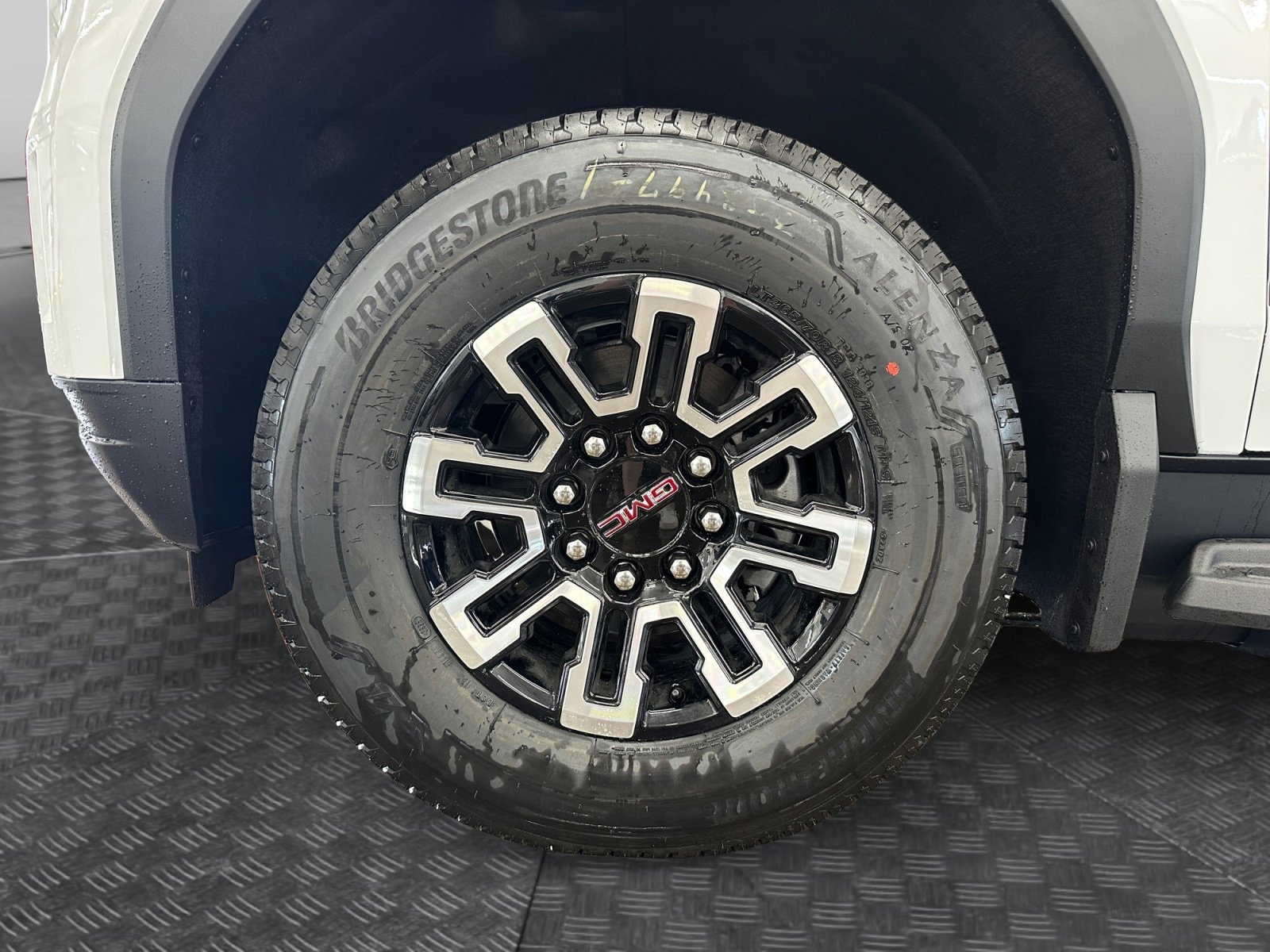 2026 GMC Sierra EV Elevation - Photo 32