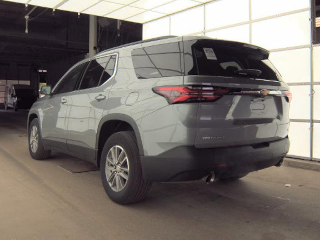 Used 2023 Chevrolet Traverse LT Cloth SUV