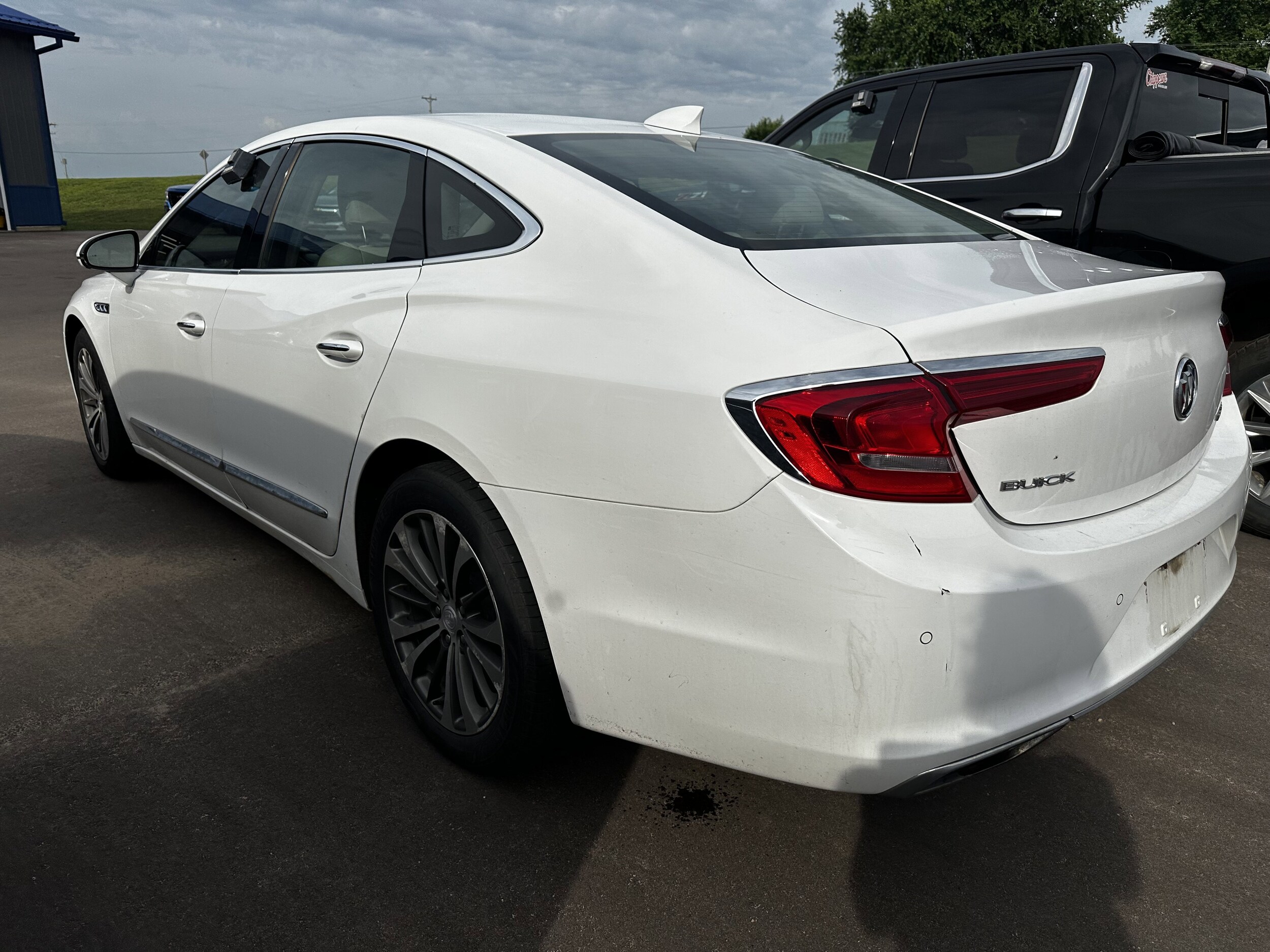 2018 Buick LaCrosse Premium photo 4