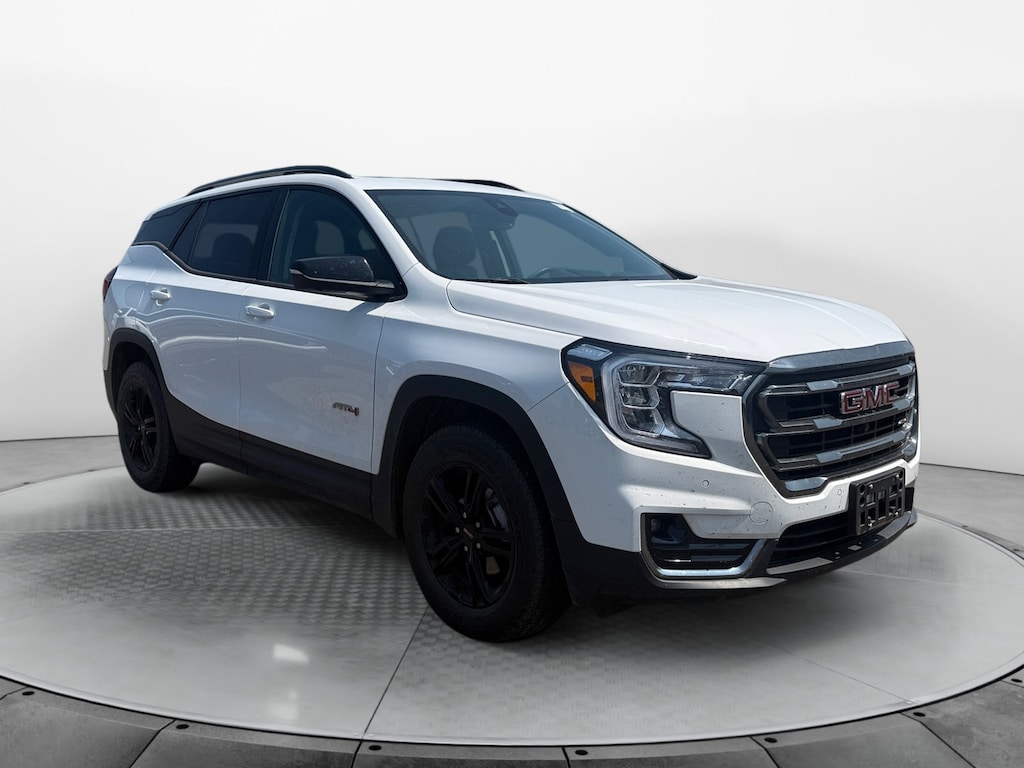 Used 2022 GMC Terrain AT4 SUV