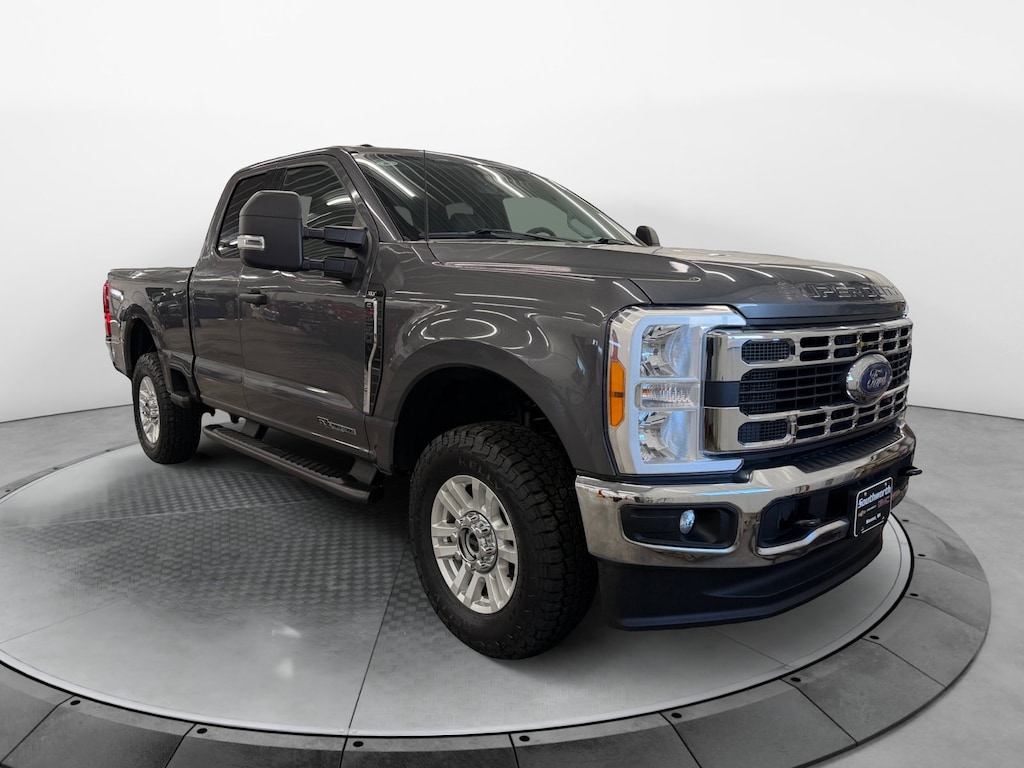Used 2023 Ford Super Duty F-250 SRW XLT Truck Super Cab