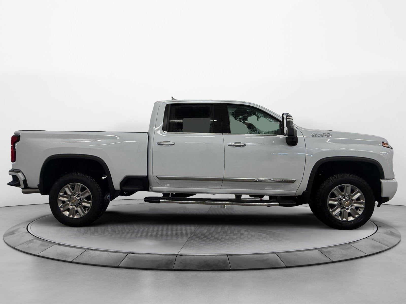 2026 Chevrolet Silverado HD High Country's photo