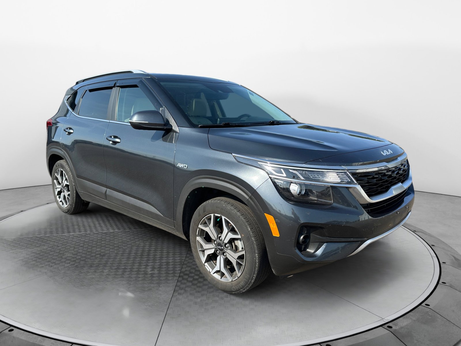 2023 Kia Seltos EX photo 3