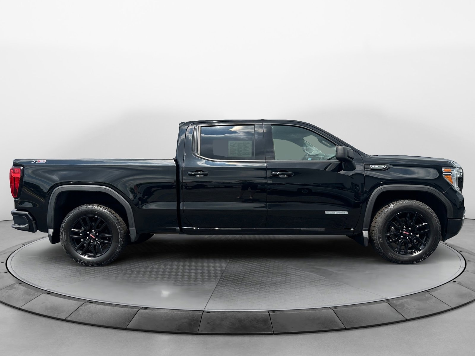 Used 2021 GMC Sierra 1500 Elevation with VIN 1GTU9CED6MZ190232 for sale in Bloomer, WI