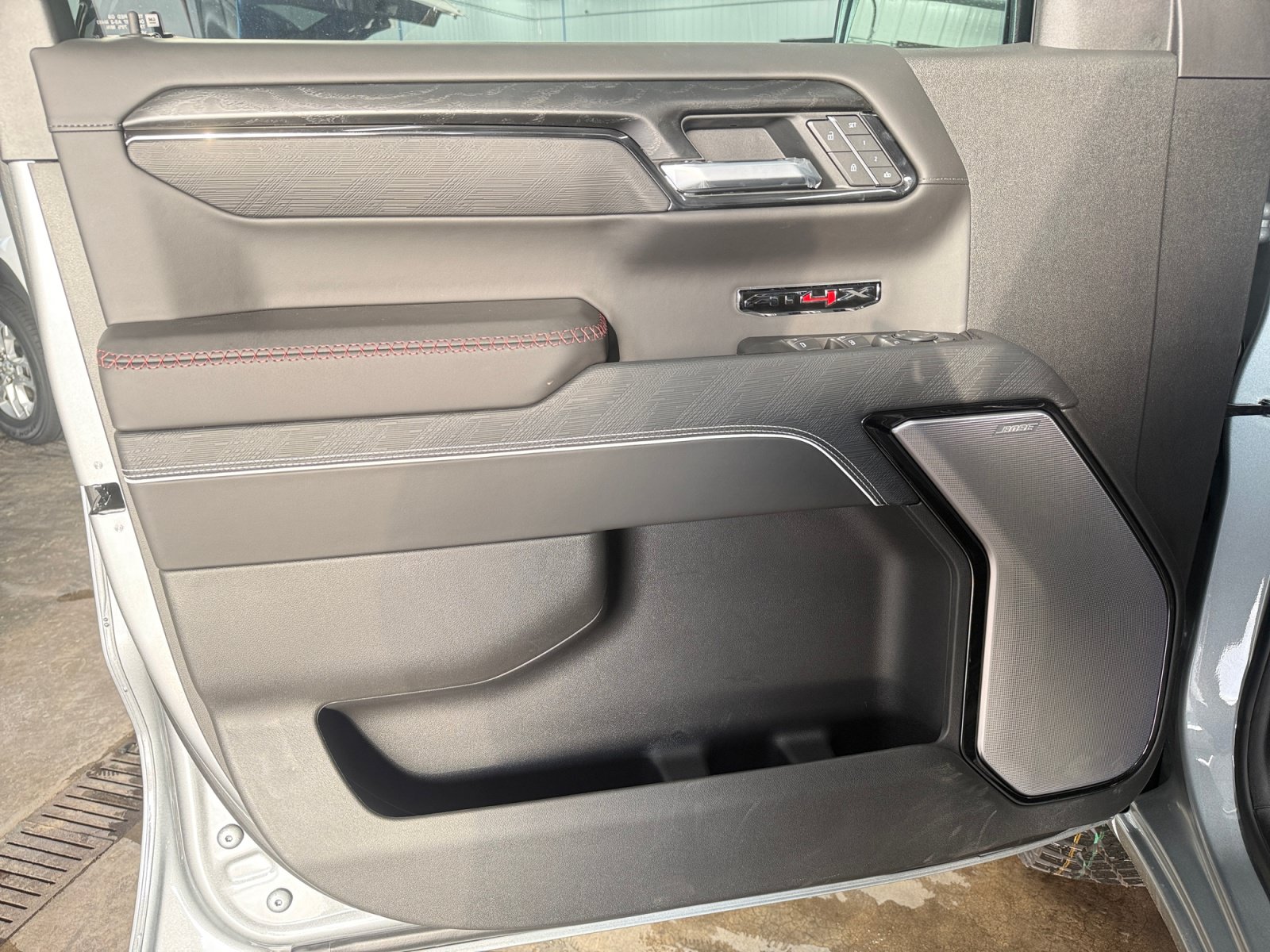 2026 GMC Sierra 1500 AT4X - Photo 26