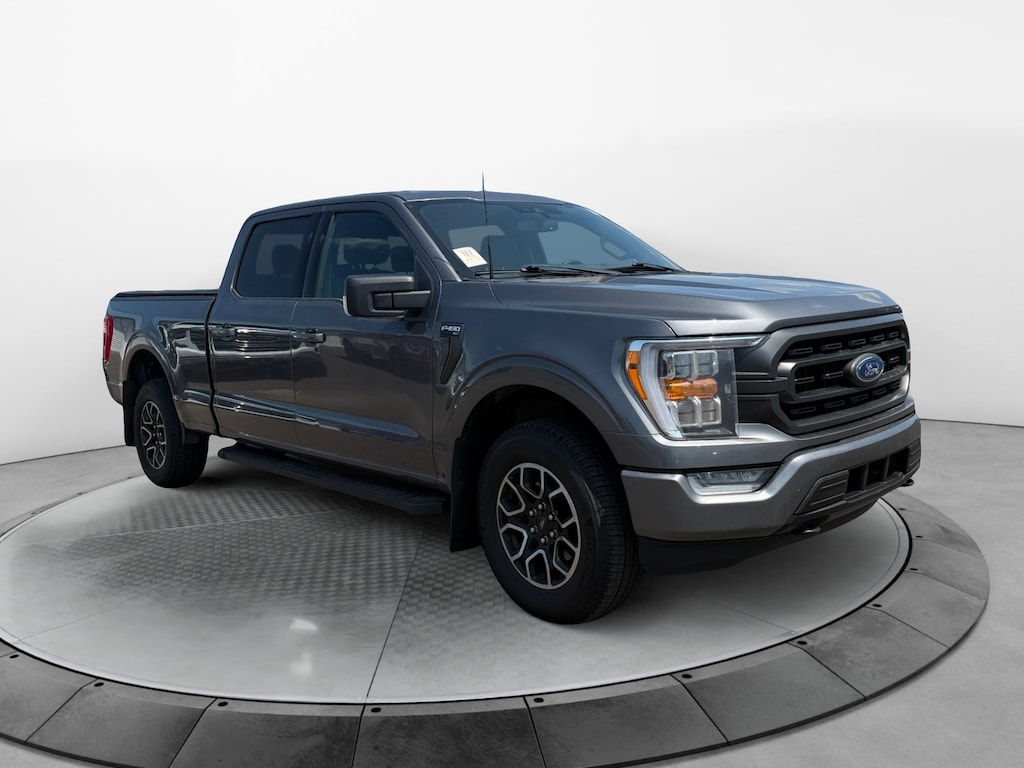 Used 2023 Ford F-150 XLT 4WD SuperCrew 5.5 Box Truck SuperCrew Cab