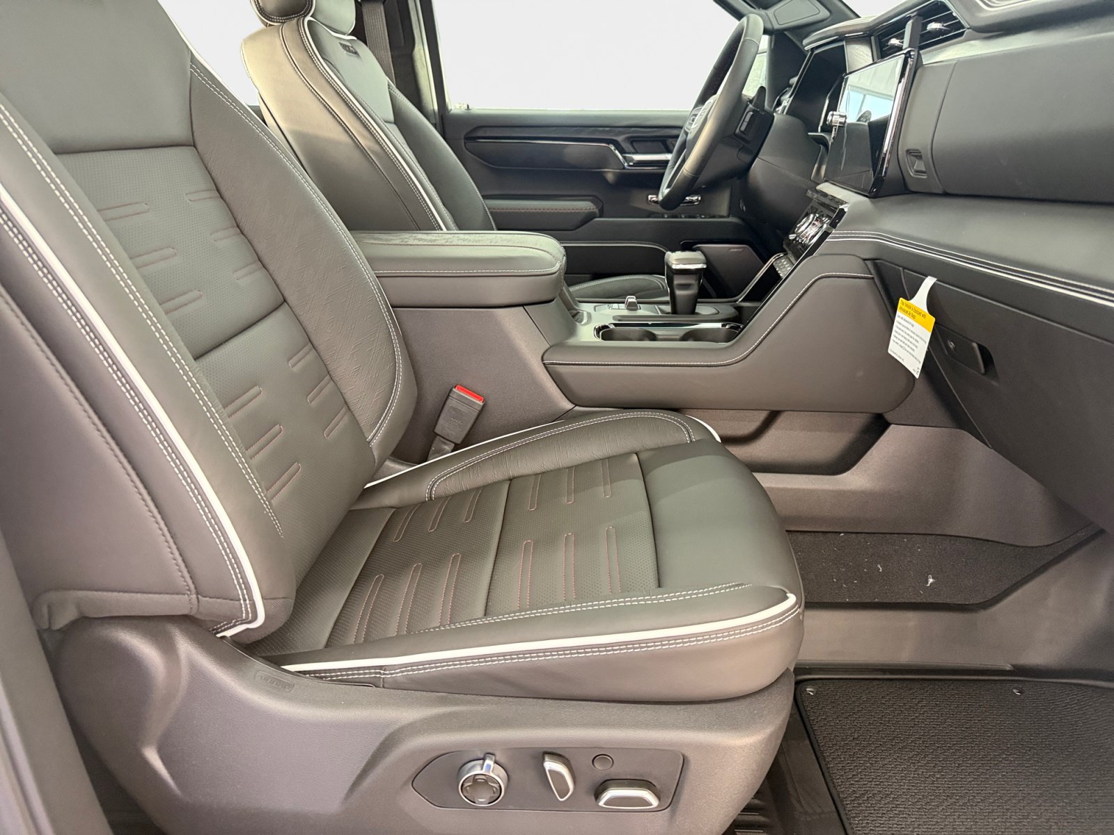 2026 GMC Sierra 1500 AT4X - Photo 12