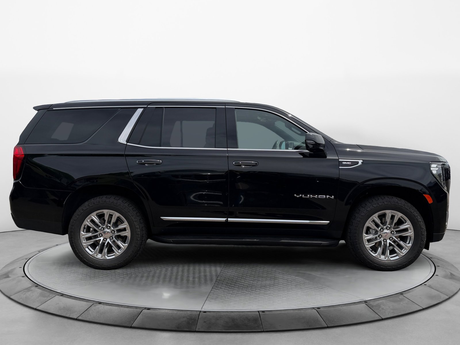 2023 GMC Yukon 4WD SLT's photo