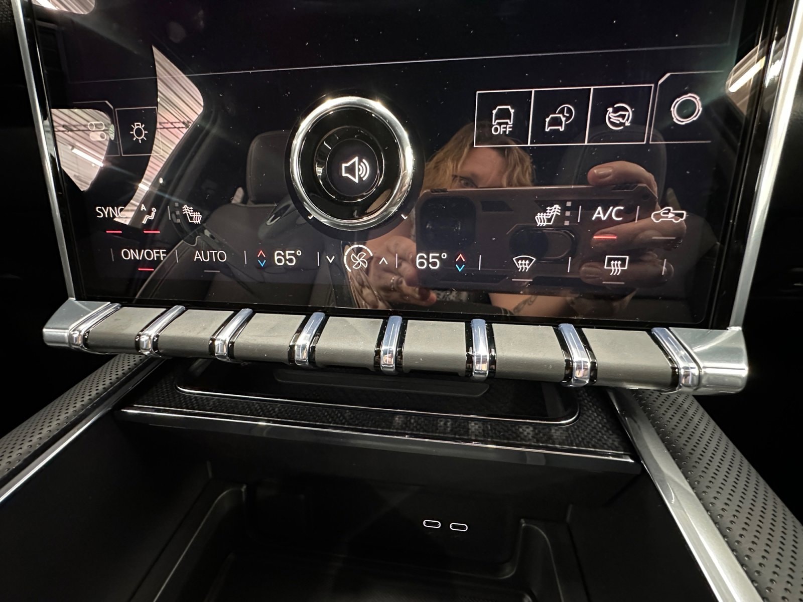2026 GMC Sierra EV Elevation - Photo 20
