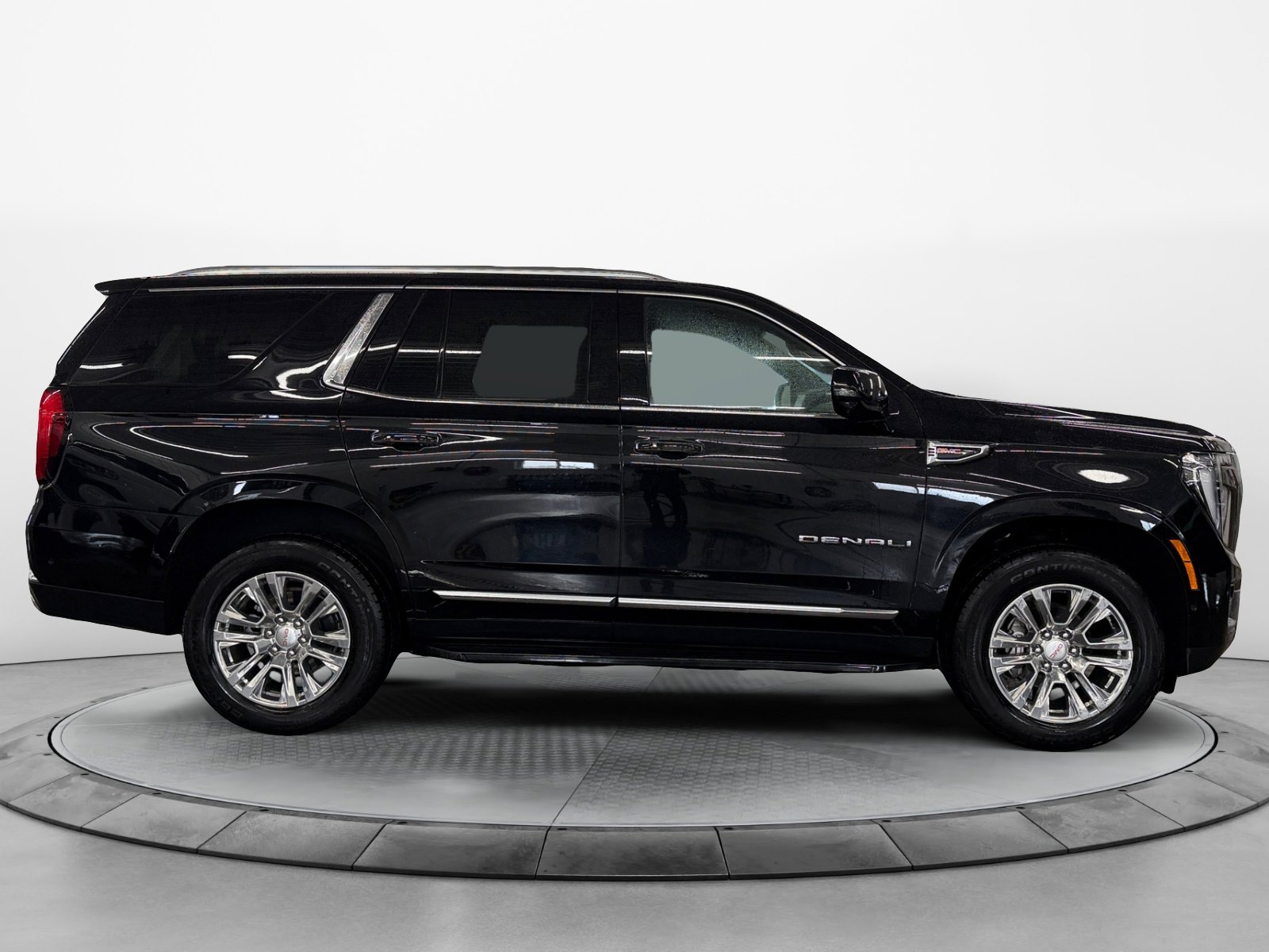 2025 GMC Yukon Denali 4WD