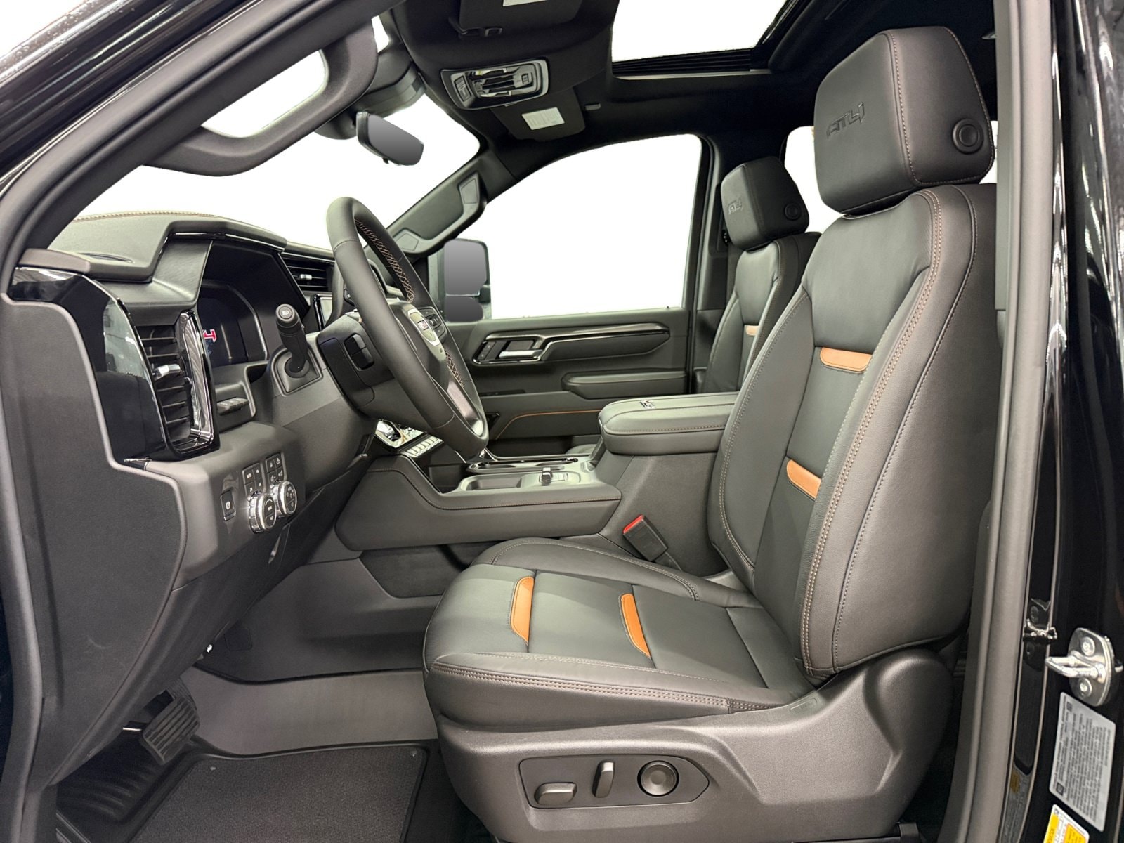 2026 GMC Sierra 3500HD AT4 - Photo 9
