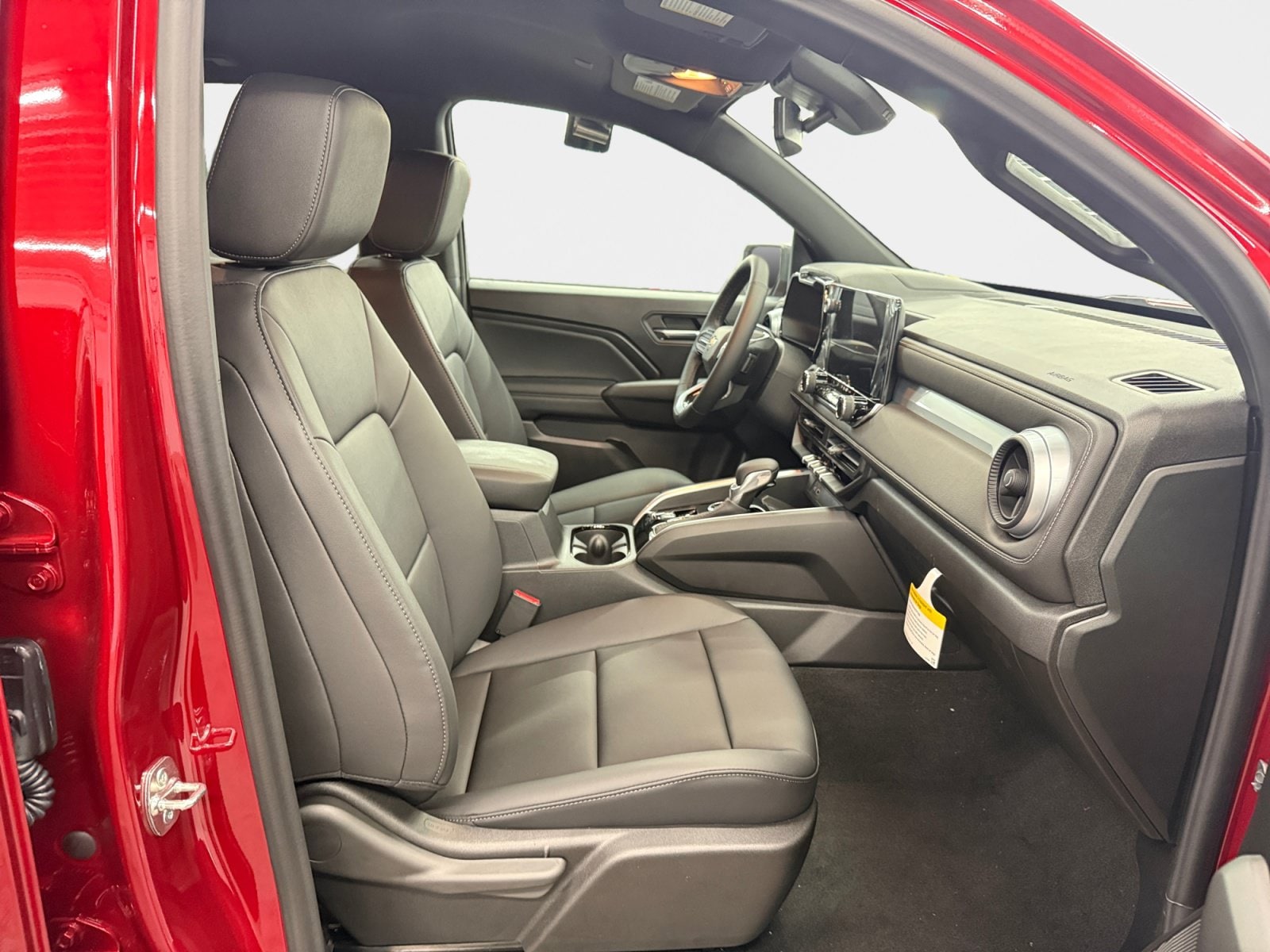 2026 Chevrolet Colorado LT - Photo 12