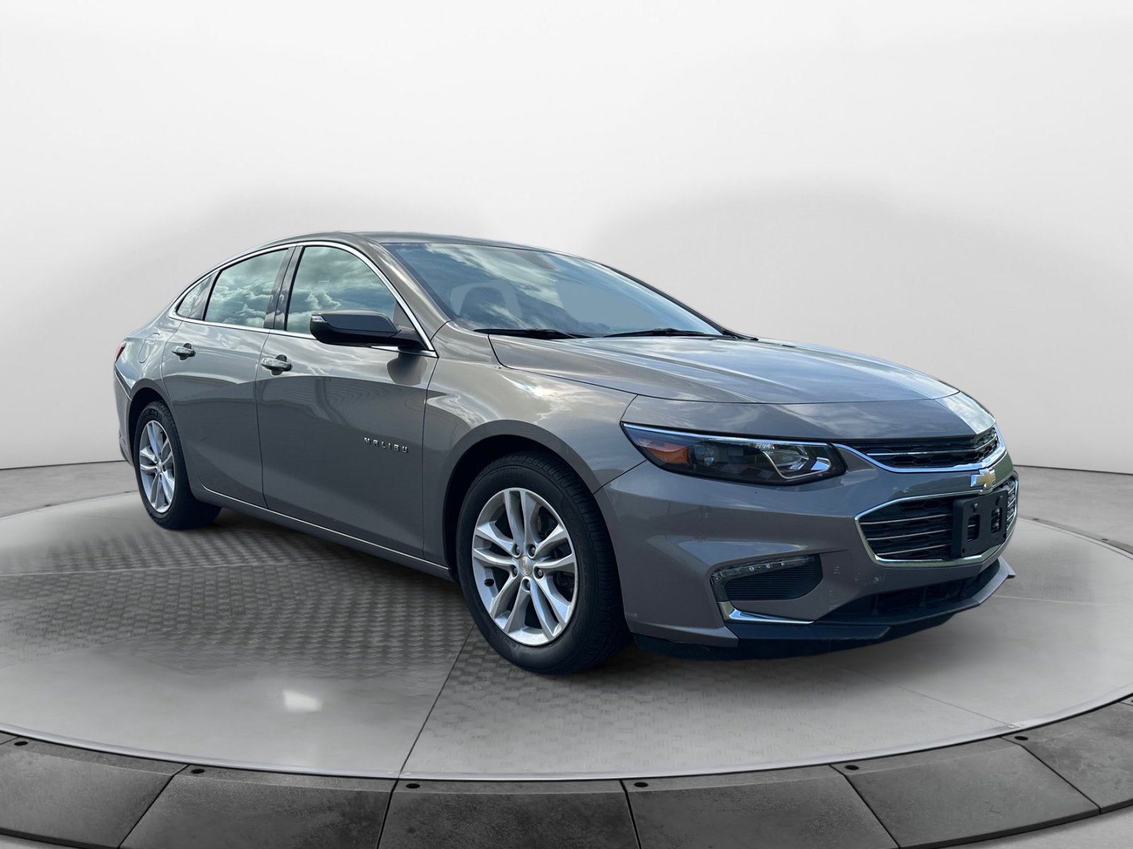 2018 Chevrolet Malibu 1LT photo 4