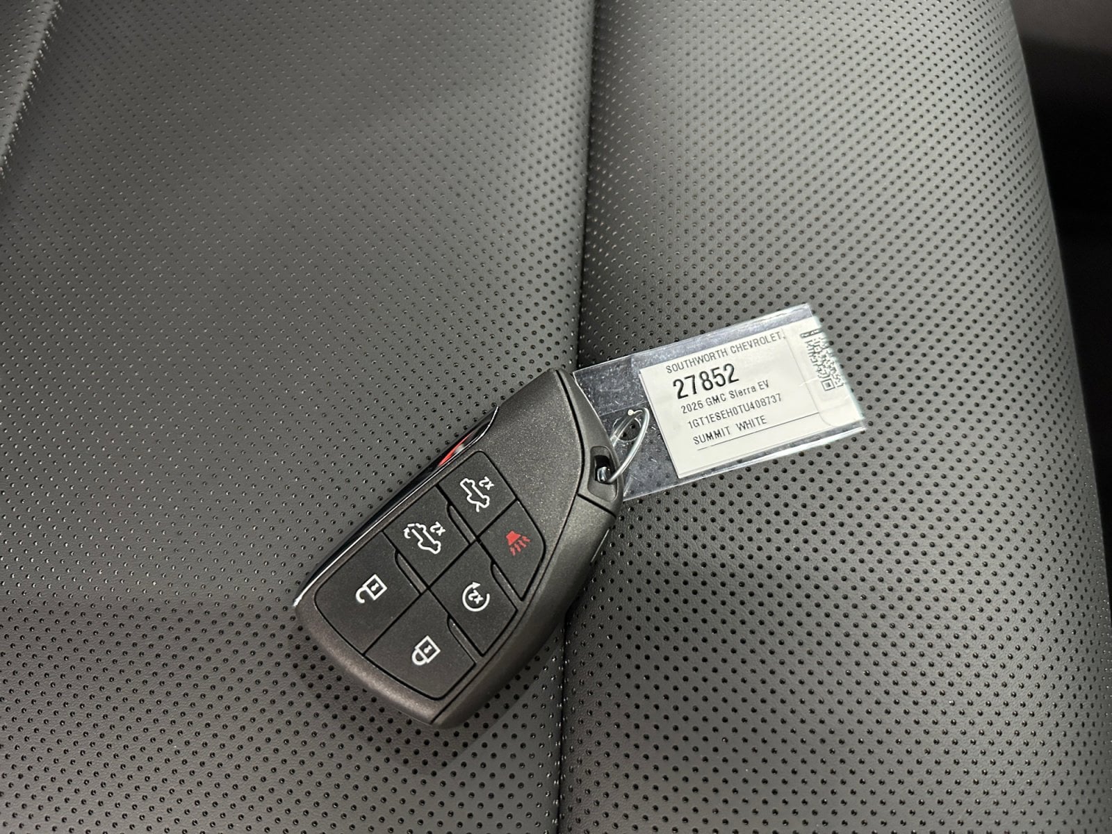 2026 GMC Sierra EV Elevation - Photo 31