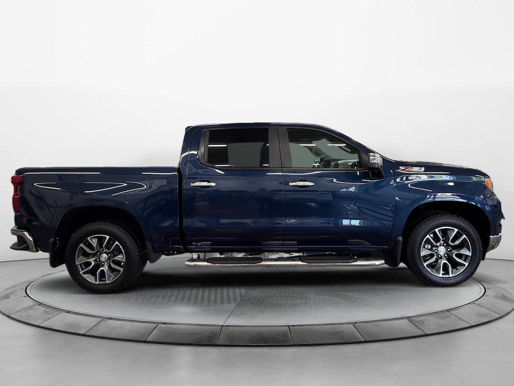 Used 2023 Chevrolet Silverado 1500 LT Truck Crew Cab