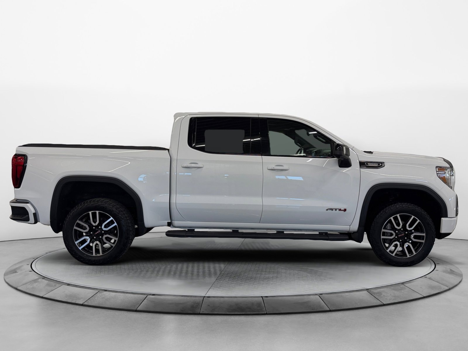 2021 GMC Sierra 4WD Crew Cab Short Box AT4's photo