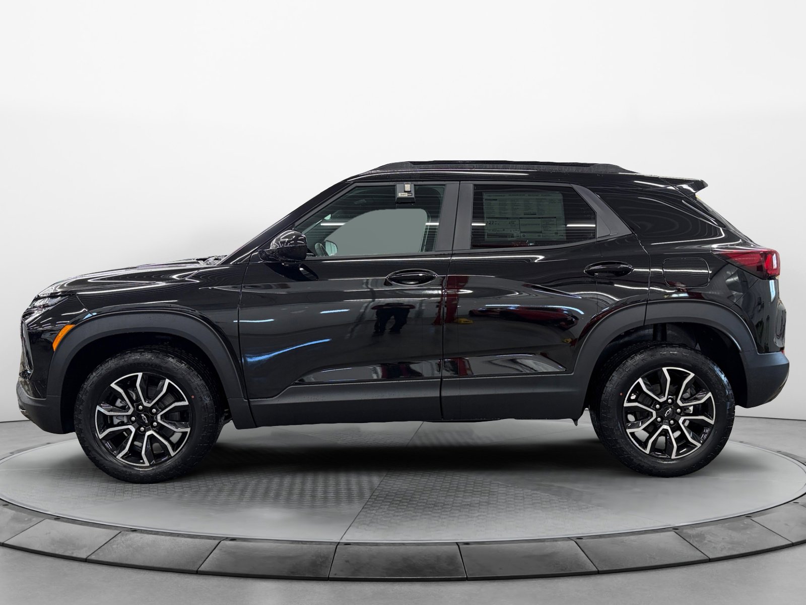 2026 Chevrolet Trailblazer ACTIV photo 2