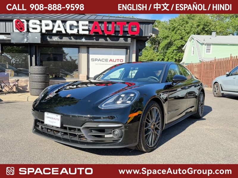 2023 Porsche Panamera 4 Platinum Edition's photo