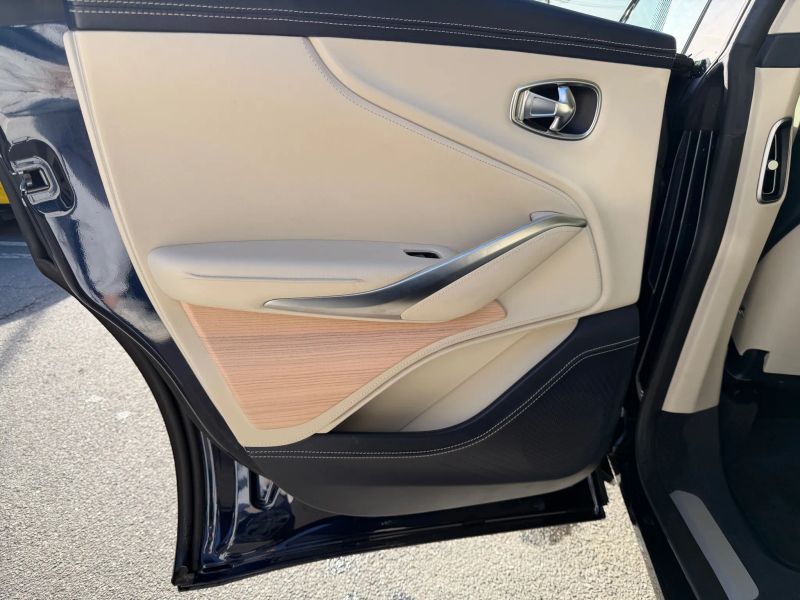 2021 Aston Martin DBX Base - Photo 20