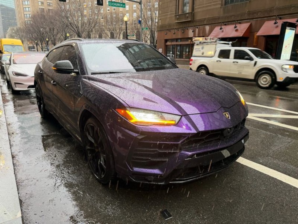 Used 2021 Lamborghini Urus Sport Utility 4D SUV