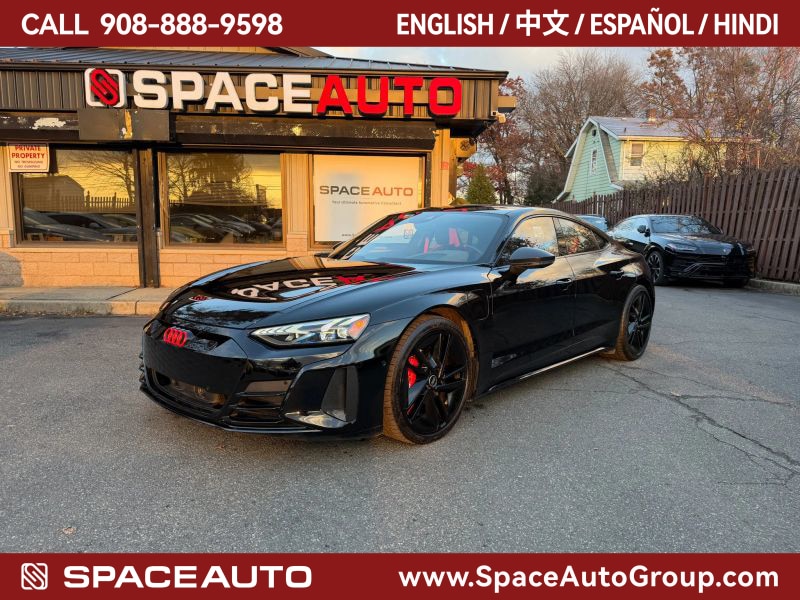 2023 Audi RS e-tron GT Base's photo