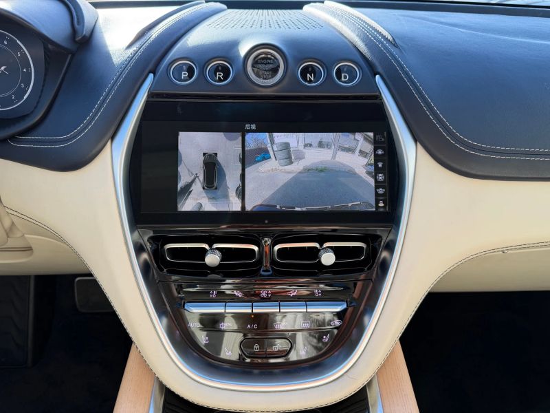 2021 Aston Martin DBX Base - Photo 16