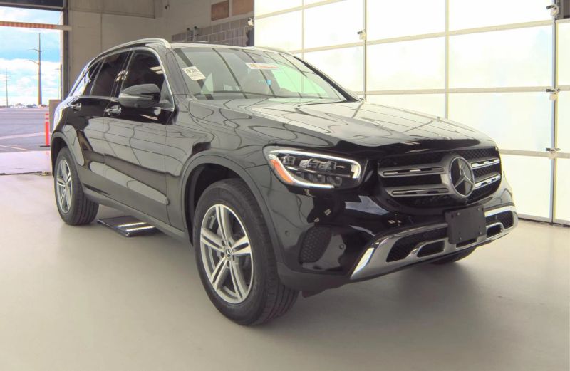 2022 Mercedes Benz GLC 300 4MATIC photo 3