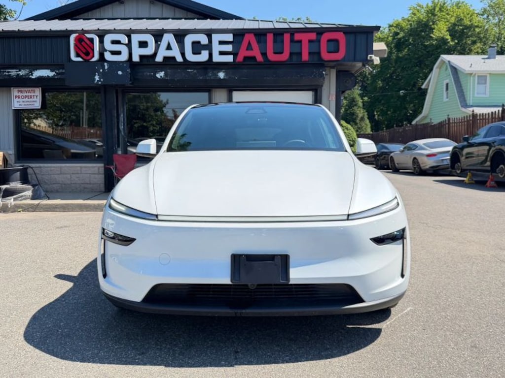 Used 2026 Tesla Model Y Long Range Premium SUV