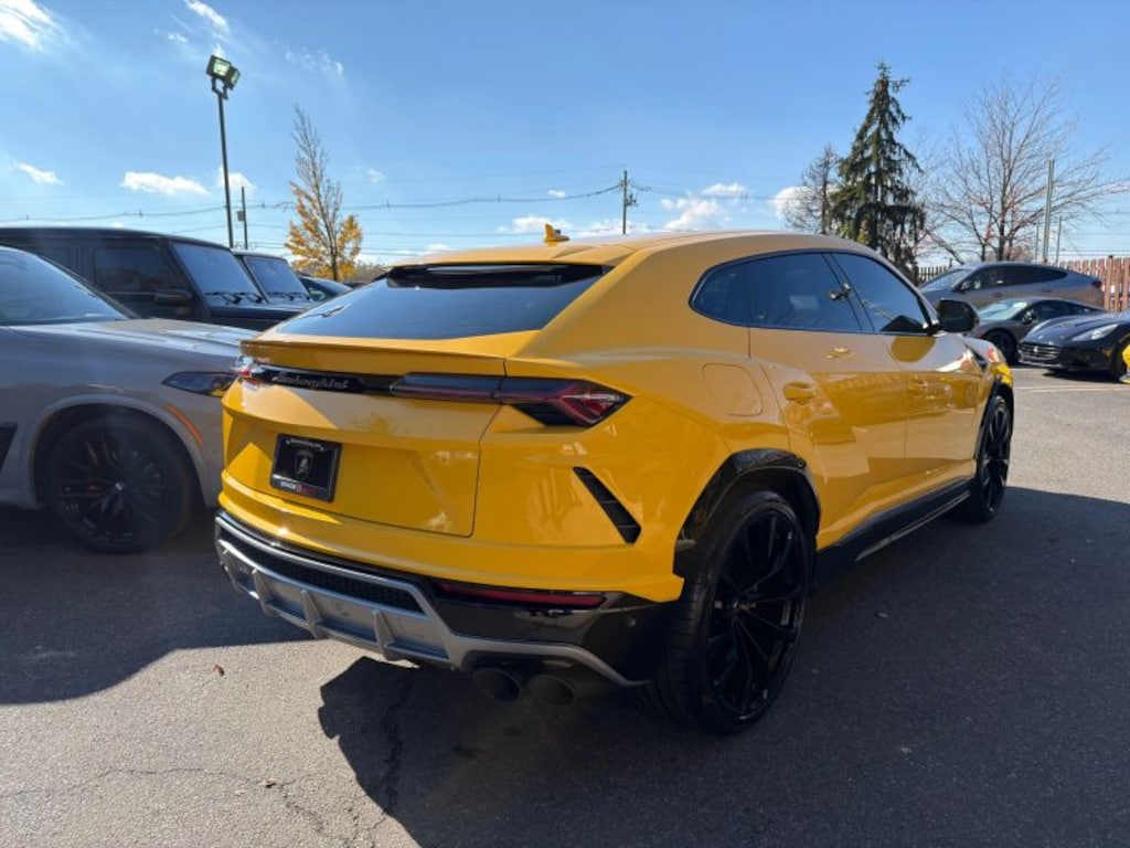 Used 2020 Lamborghini Urus Sport Utility 4D SUV