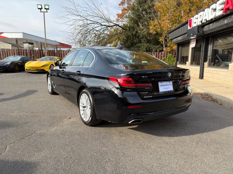 2022 Bmw 530i xDrive photo 3