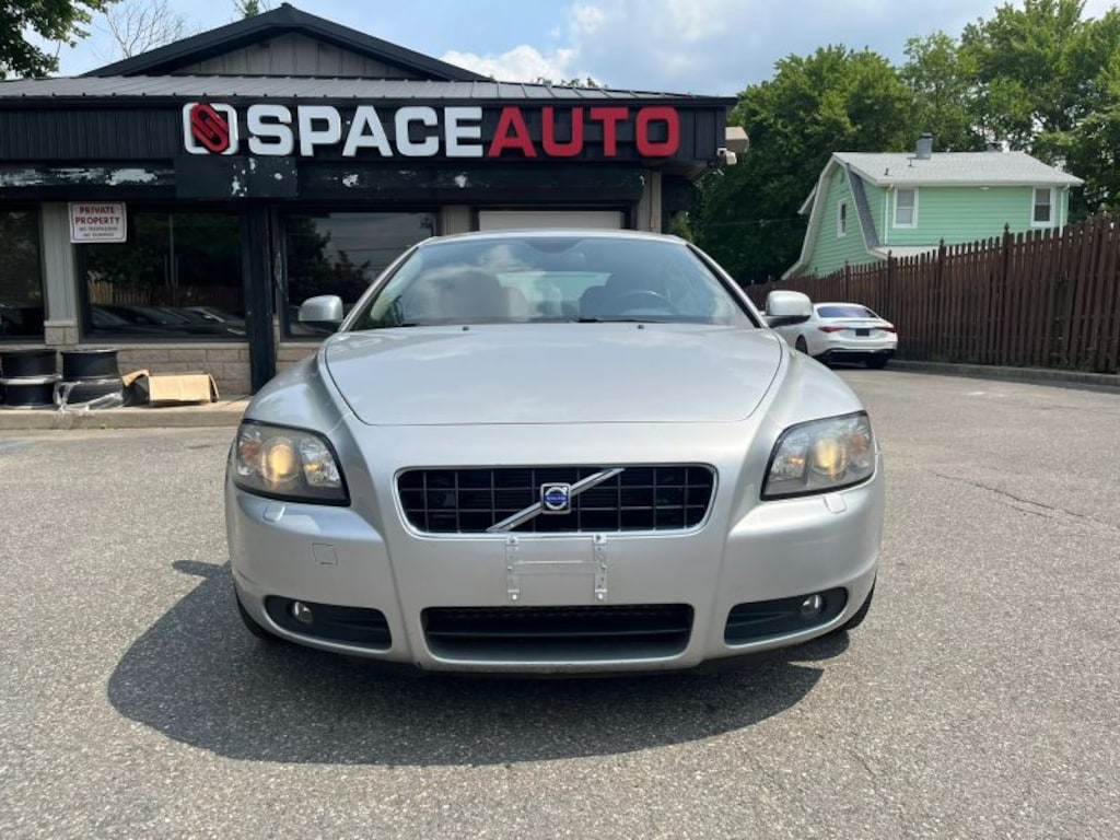 Used 2009 Volvo C70 T5 Convertible 2D Convertible