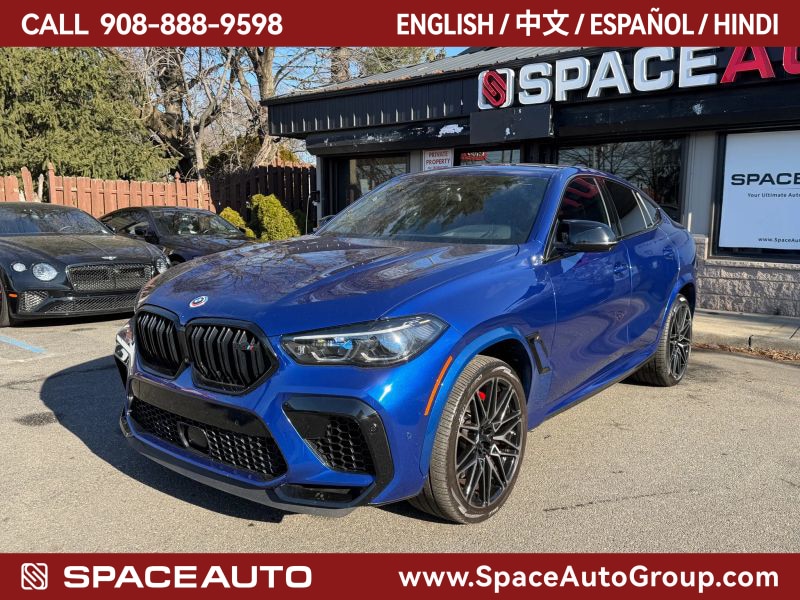 2022 BMW X6 M Base's photo