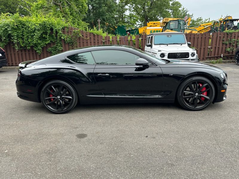 2022 Bentley Continental GT V8 photo 4