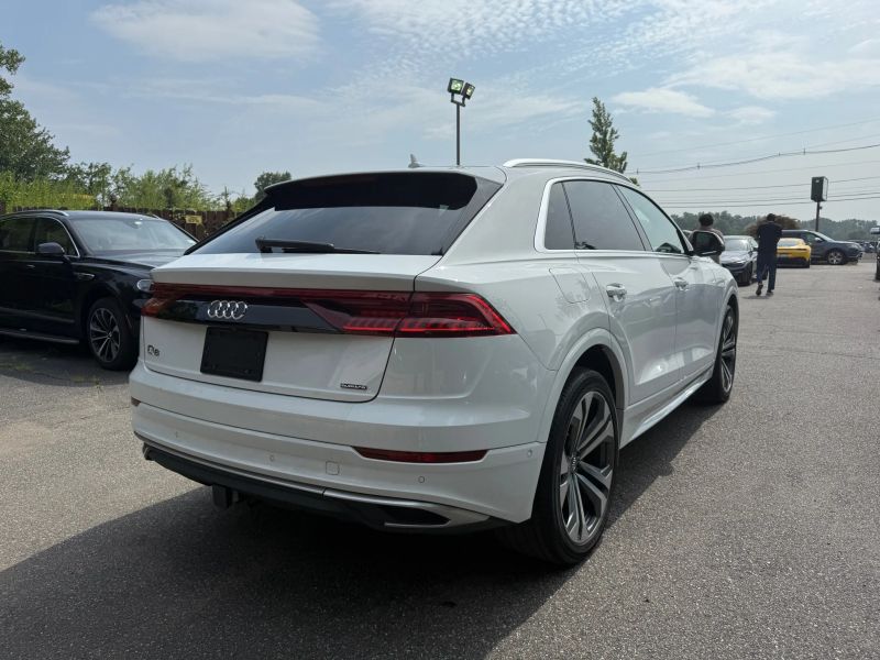 2019 Audi Q8 Prestige photo 4