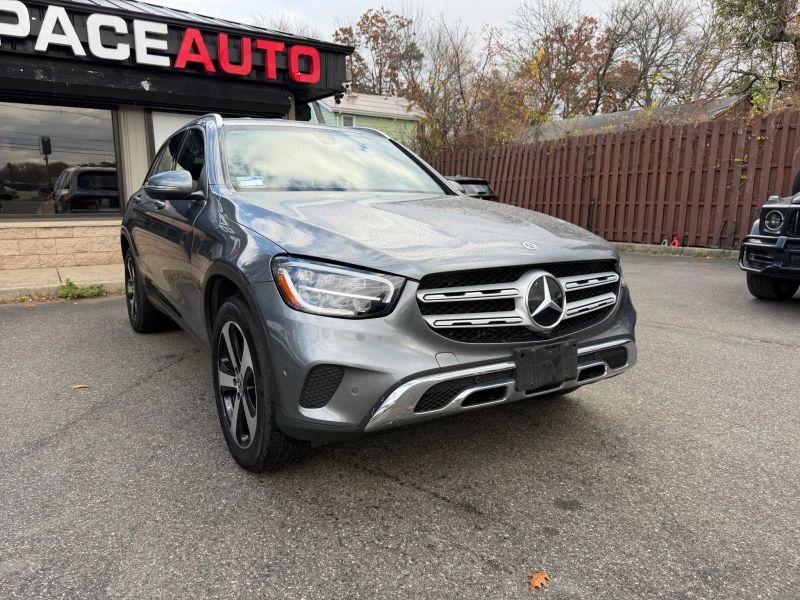 2021 Mercedes Benz GLC 300 4MATIC photo 2