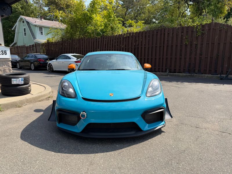 2021 Porsche Cayman GT4 photo 3