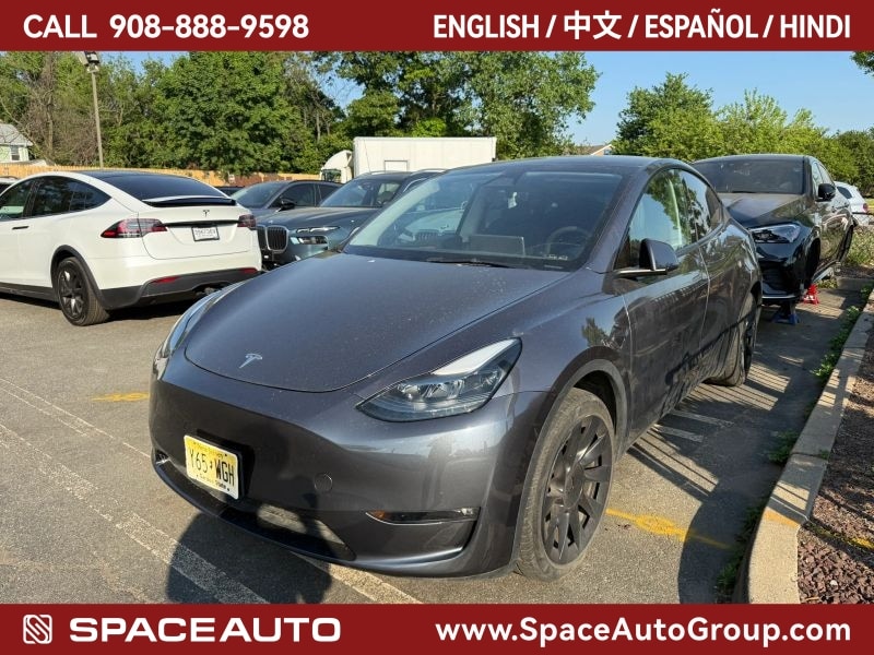 2023 Tesla Model Y Long Range Dual Motor All-Wheel Drive's photo