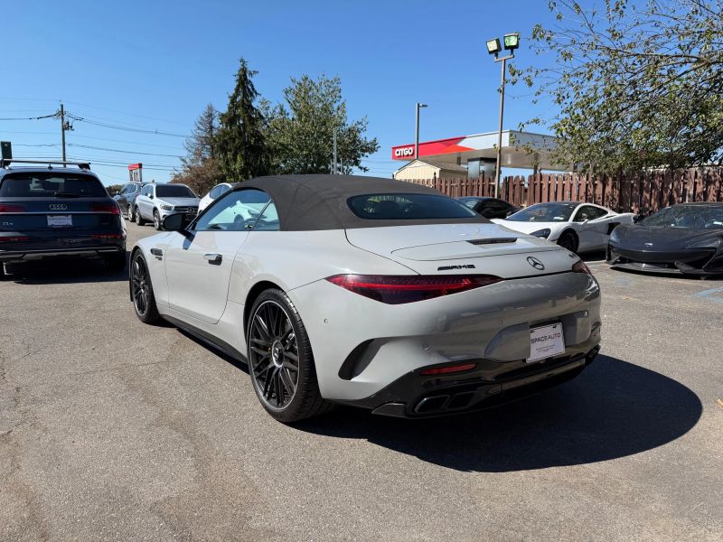 2022 Mercedes Benz SL AMG 63 photo 4