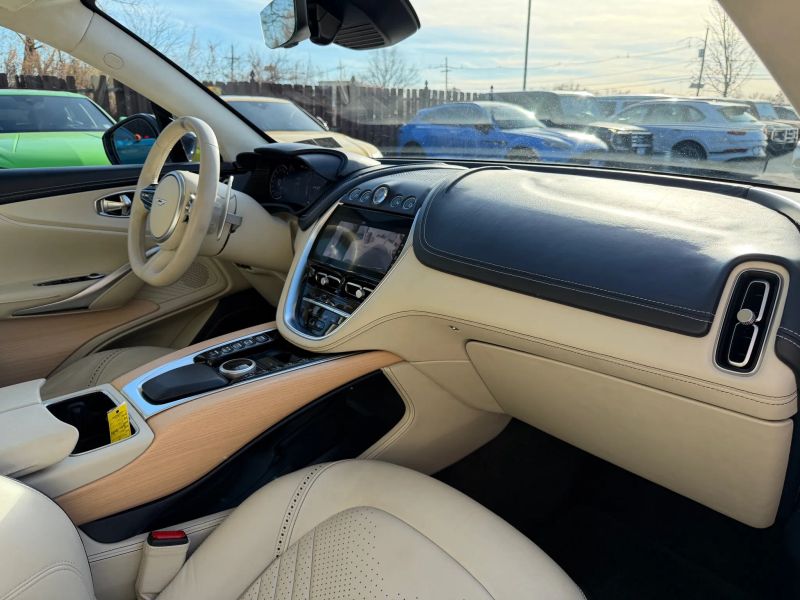 2021 Aston Martin DBX Base - Photo 30